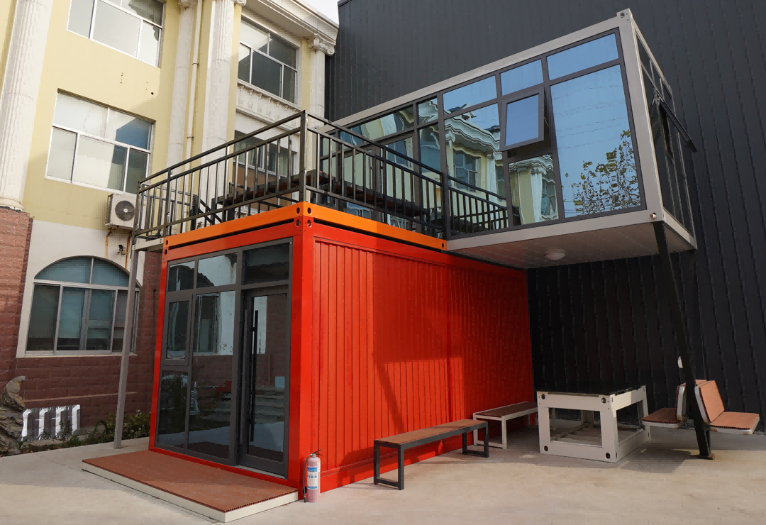 Kedai kopi kontena kargo